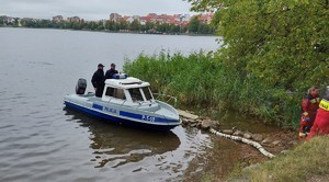 policjanci biorący udział w ćwiczeniach