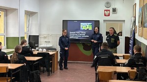 zajęcia w szkole z uczniami